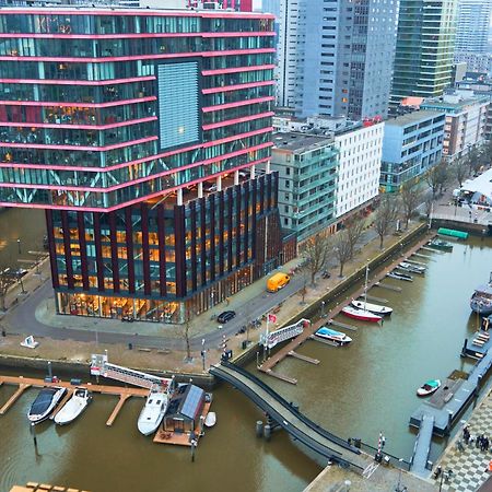 鹿特丹 De Coaster & Aquarium Ponton酒店 外观 照片