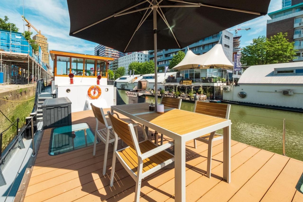 鹿特丹 De Coaster & Aquarium Ponton酒店 外观 照片