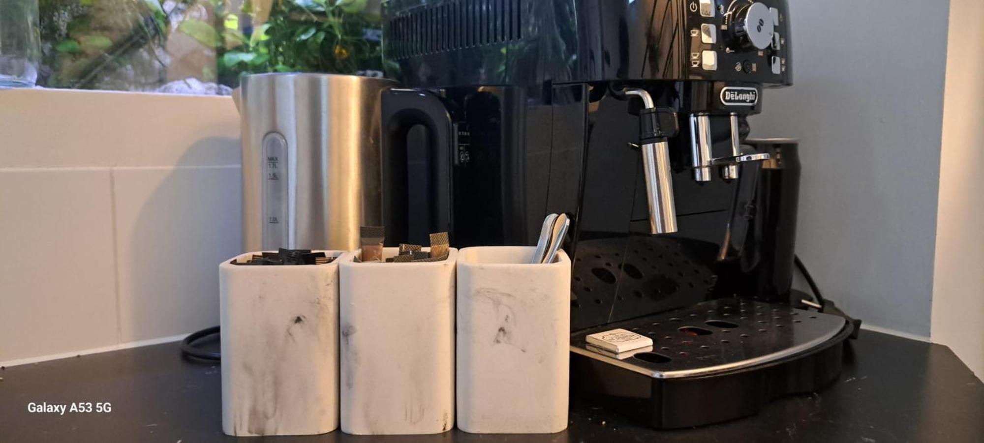 鹿特丹 De Coaster & Aquarium Ponton酒店 外观 照片